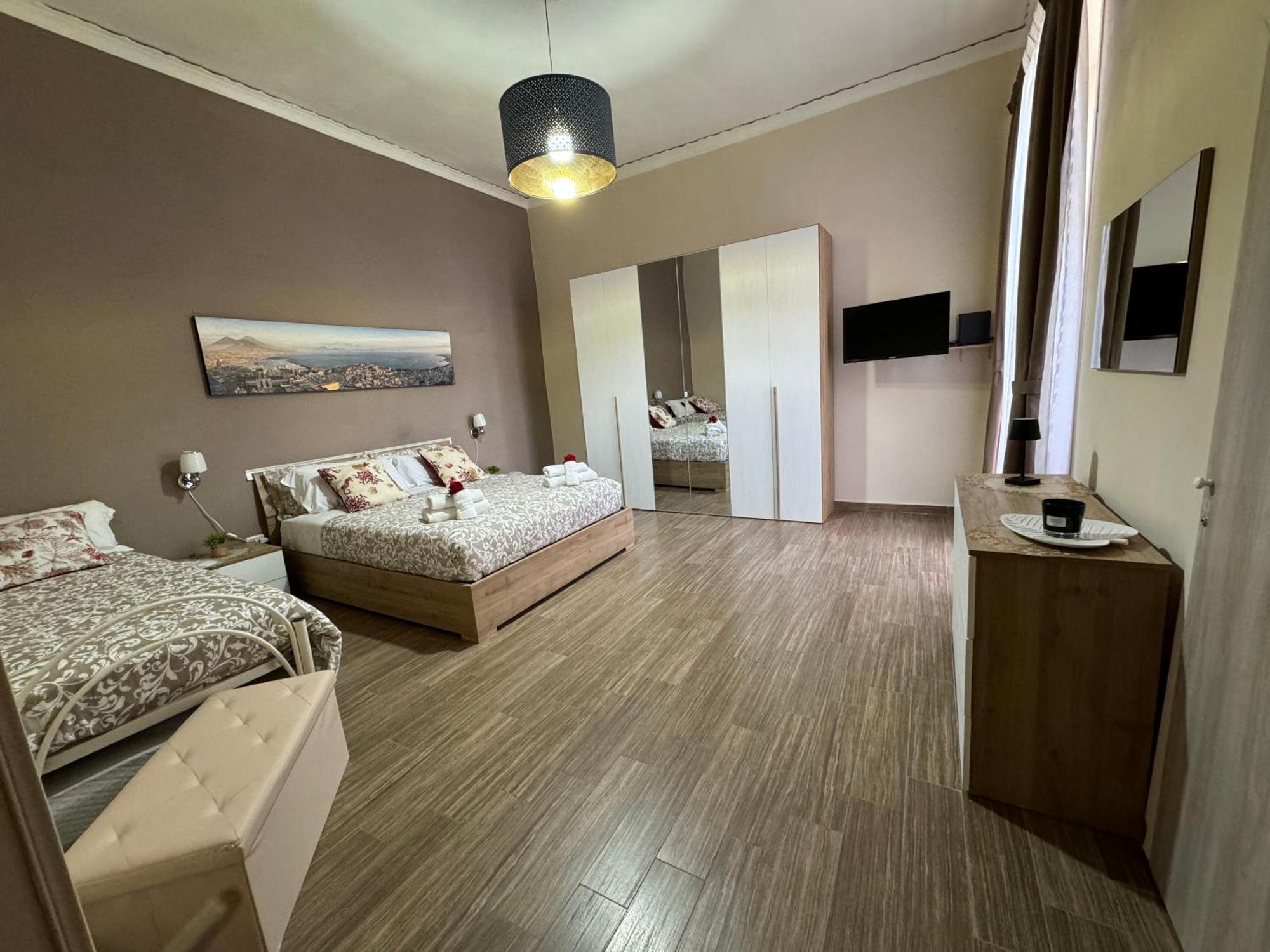 Appartement Historical Center Valery Sweet House à Naples Extérieur photo